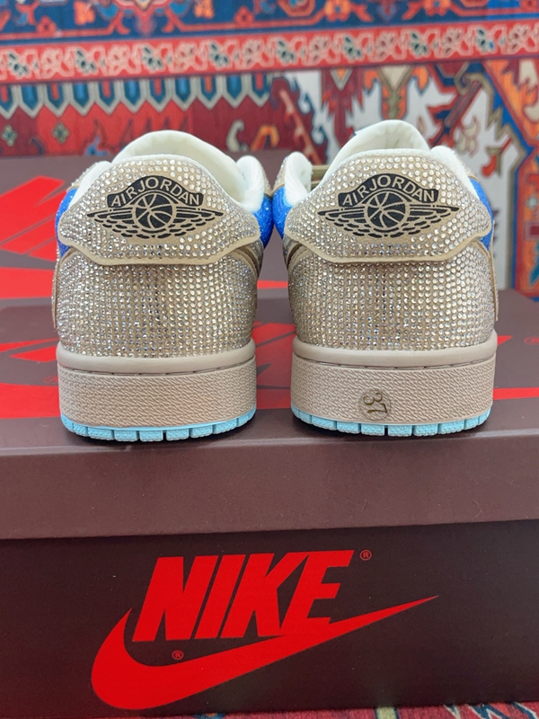 ナイキ靴着用イメージ